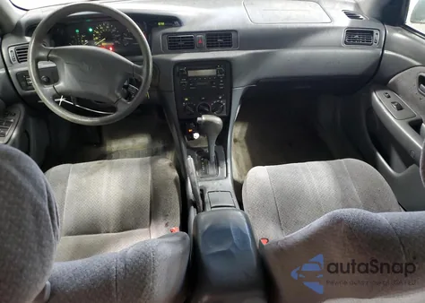 2001 Toyota Camry Ce z USA, uszkodzony, nr VIN JT2BG22K910551925